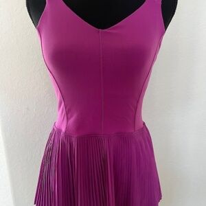Lululemon Fucsia "City Tank" with Peplum Pleated Bottom: Size 4
